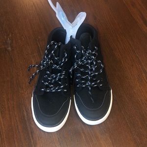 Boys Hi Top Black Shoes